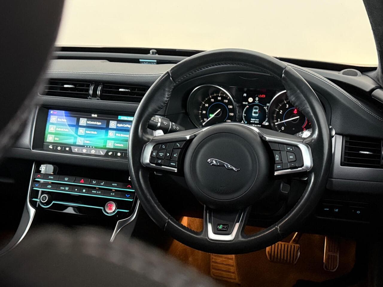 Jaguar XF thumbnail Inconclusive