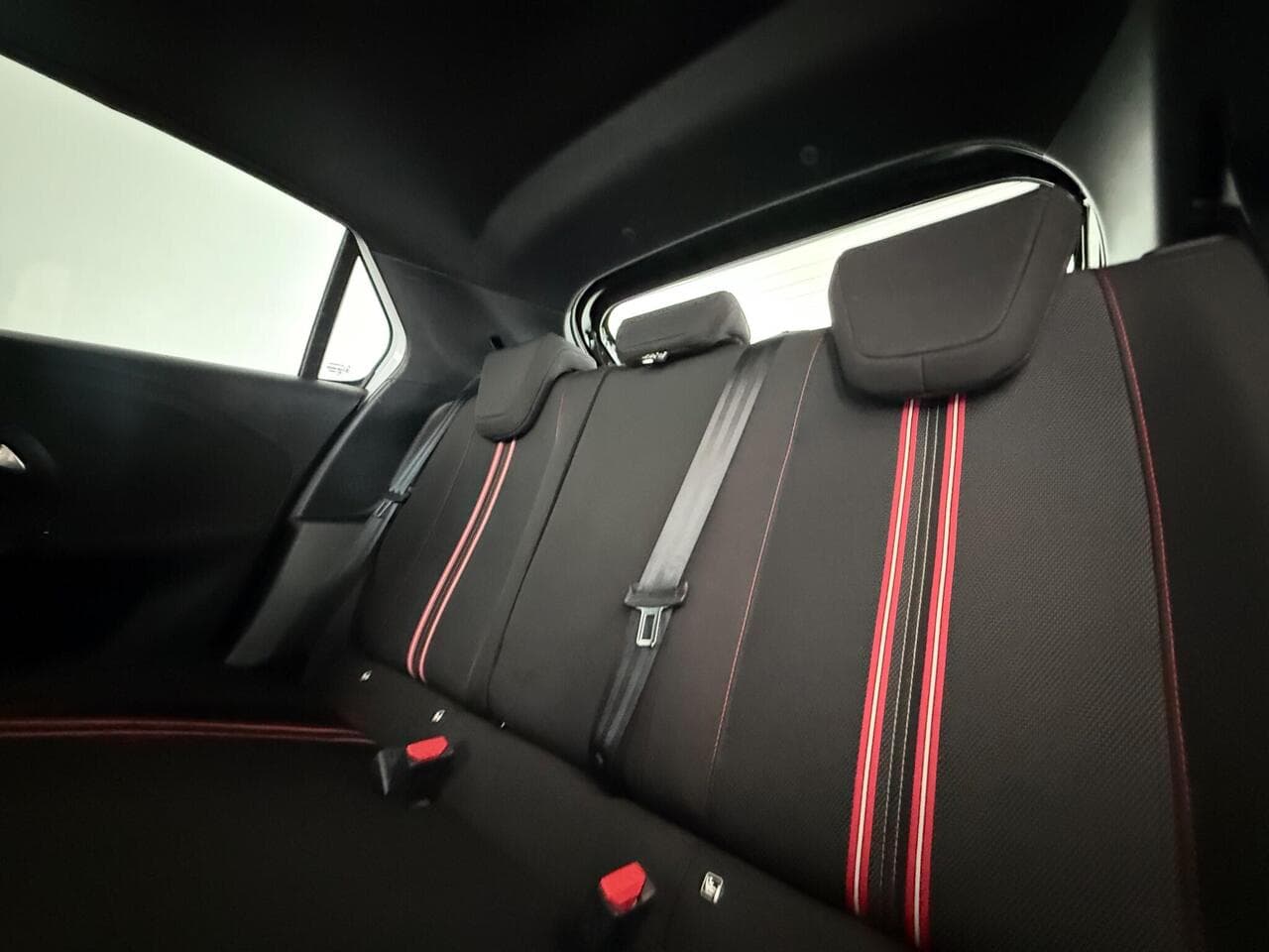 Vauxhall Corsa thumbnail Seats Rear