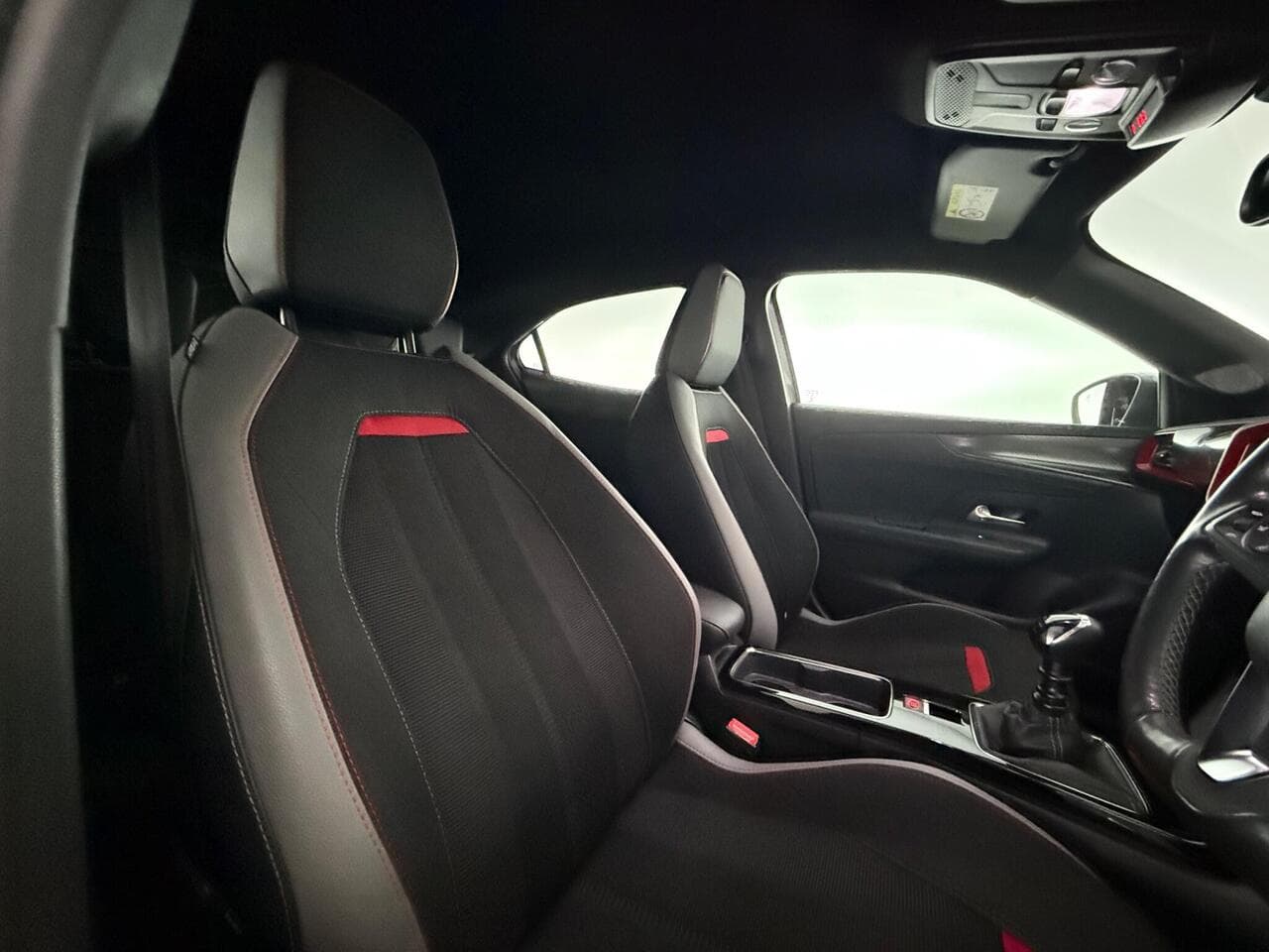 Vauxhall Mokka thumbnail Seat Driver