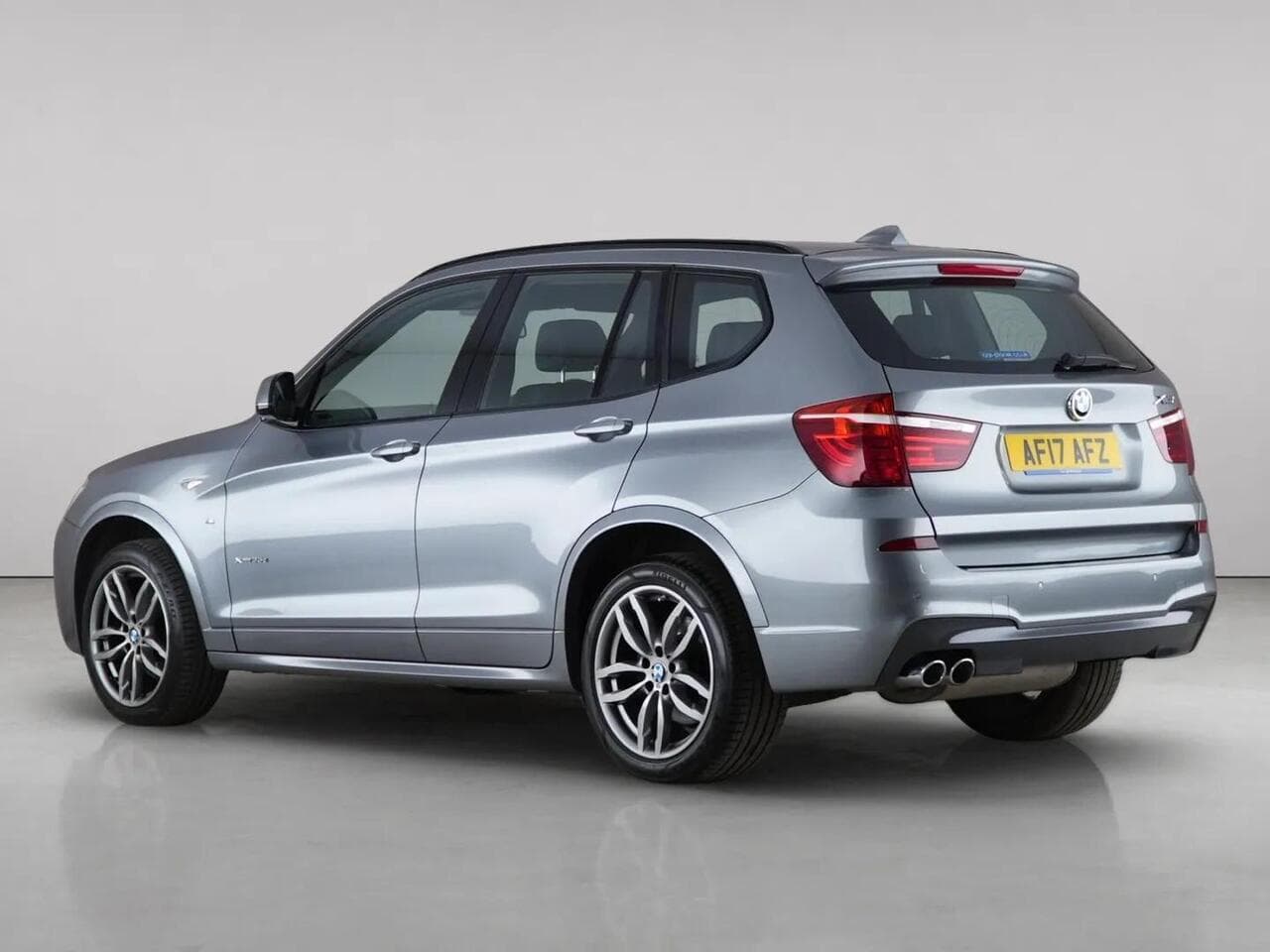 BMW X3 thumbnail Rear Left