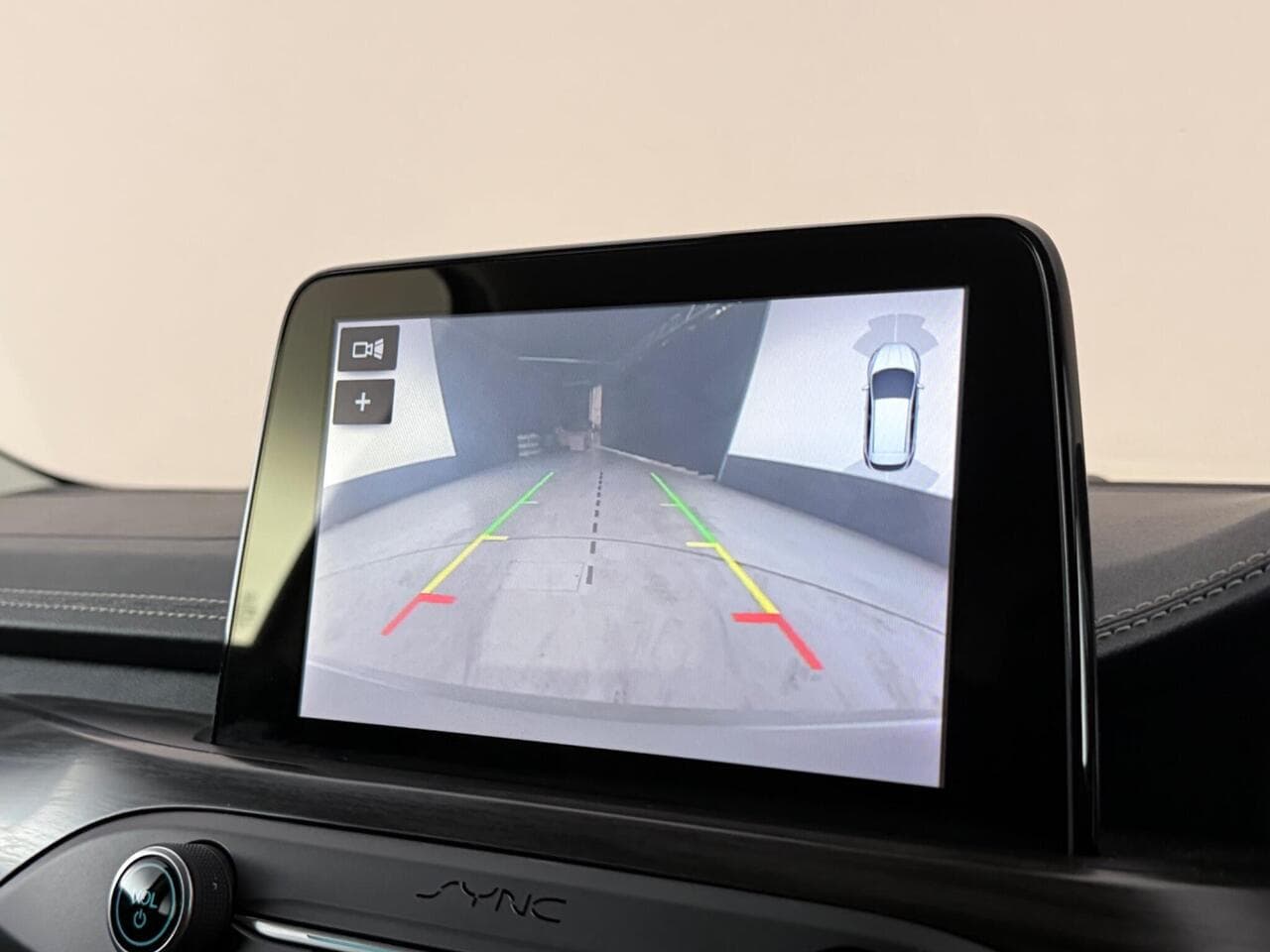 Ford Focus thumbnail Infotainment System