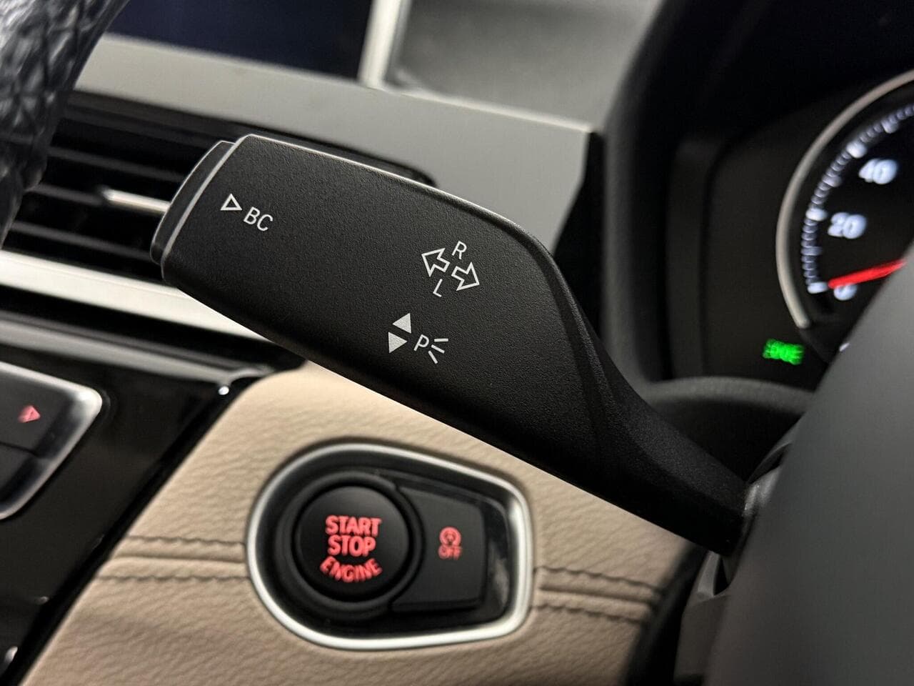 BMW X1 thumbnail Misc Controls