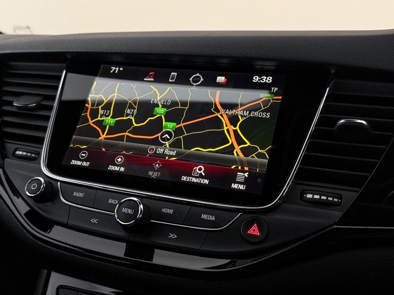 Vauxhall Astra thumbnail Infotainment System