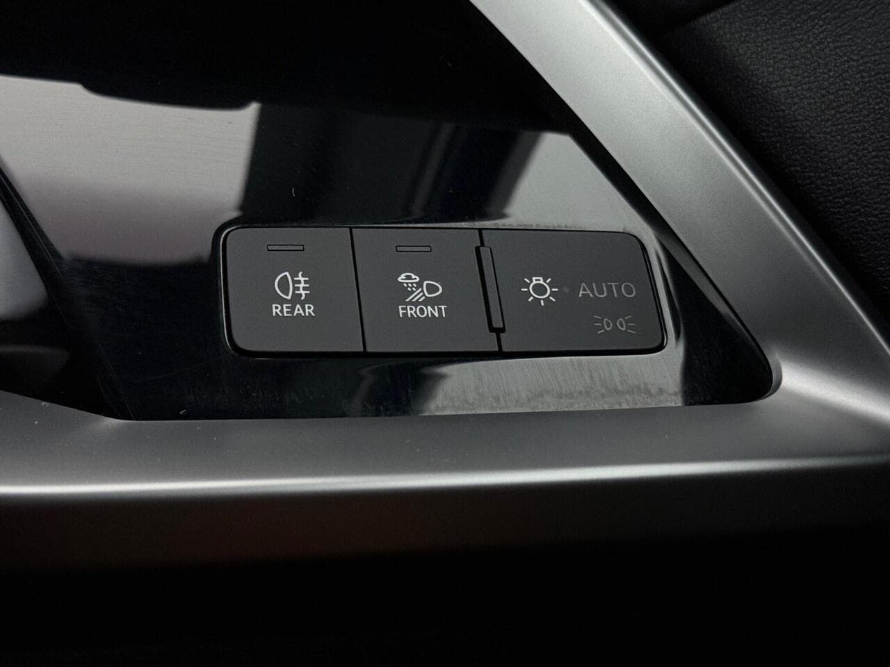 Audi A3 thumbnail Misc Controls