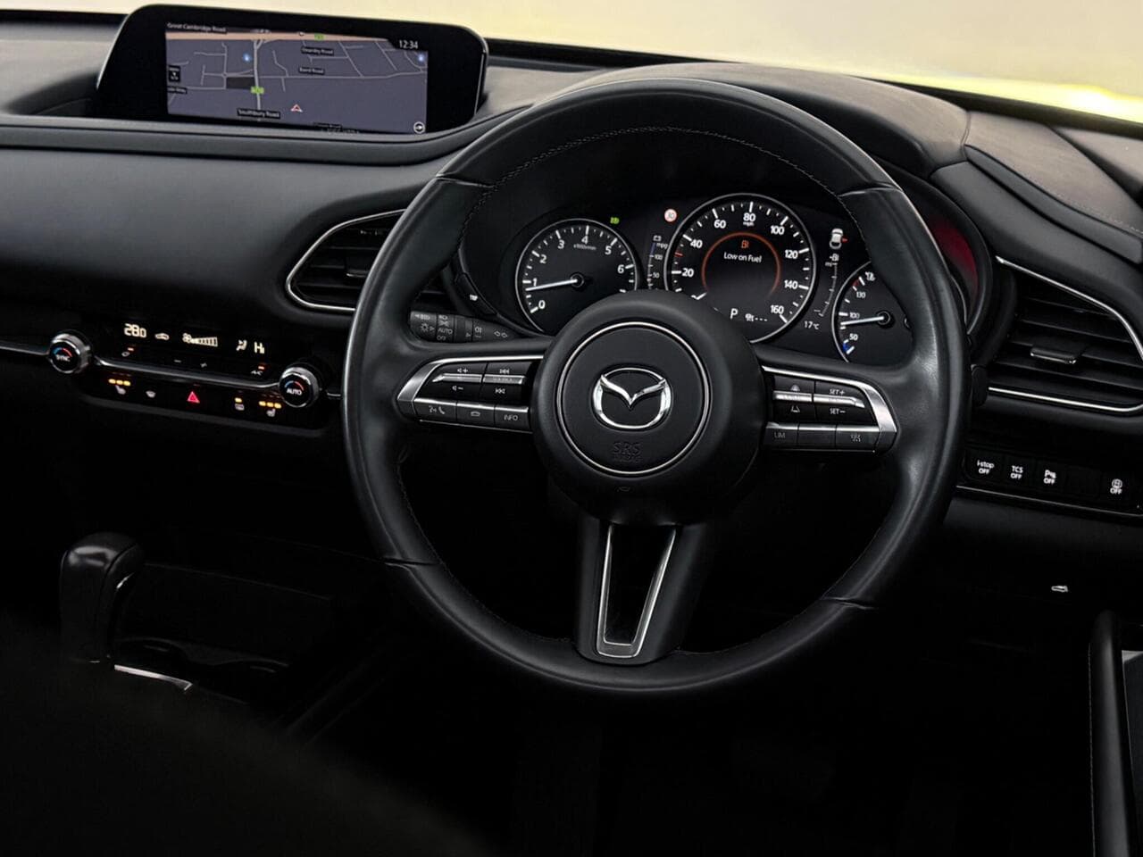 Mazda CX-30 thumbnail Steering Wheel