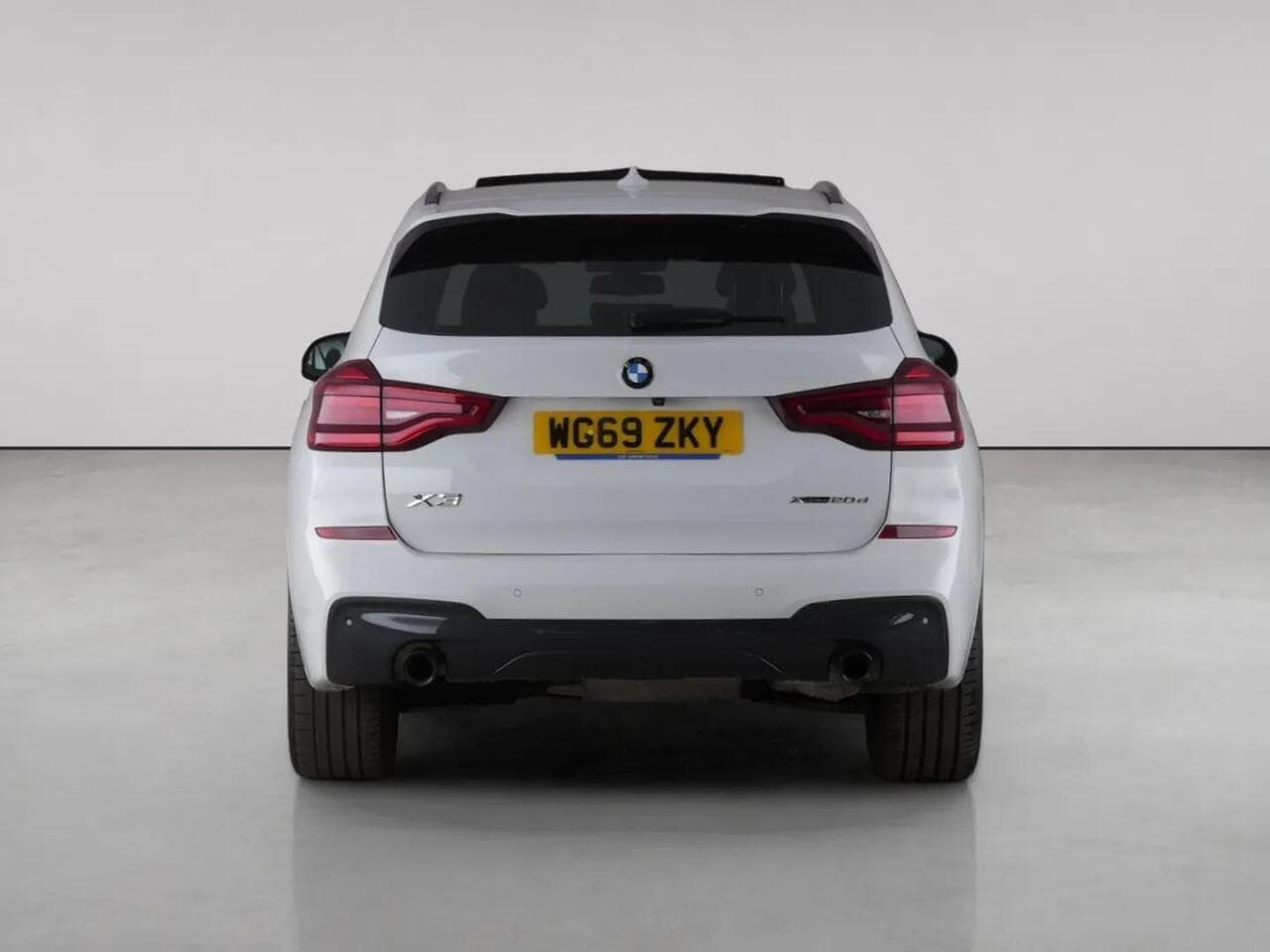 BMW X3 thumbnail Rear