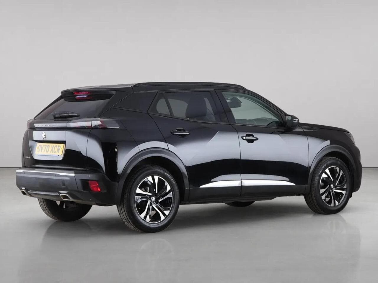Peugeot 2008 thumbnail Side Right