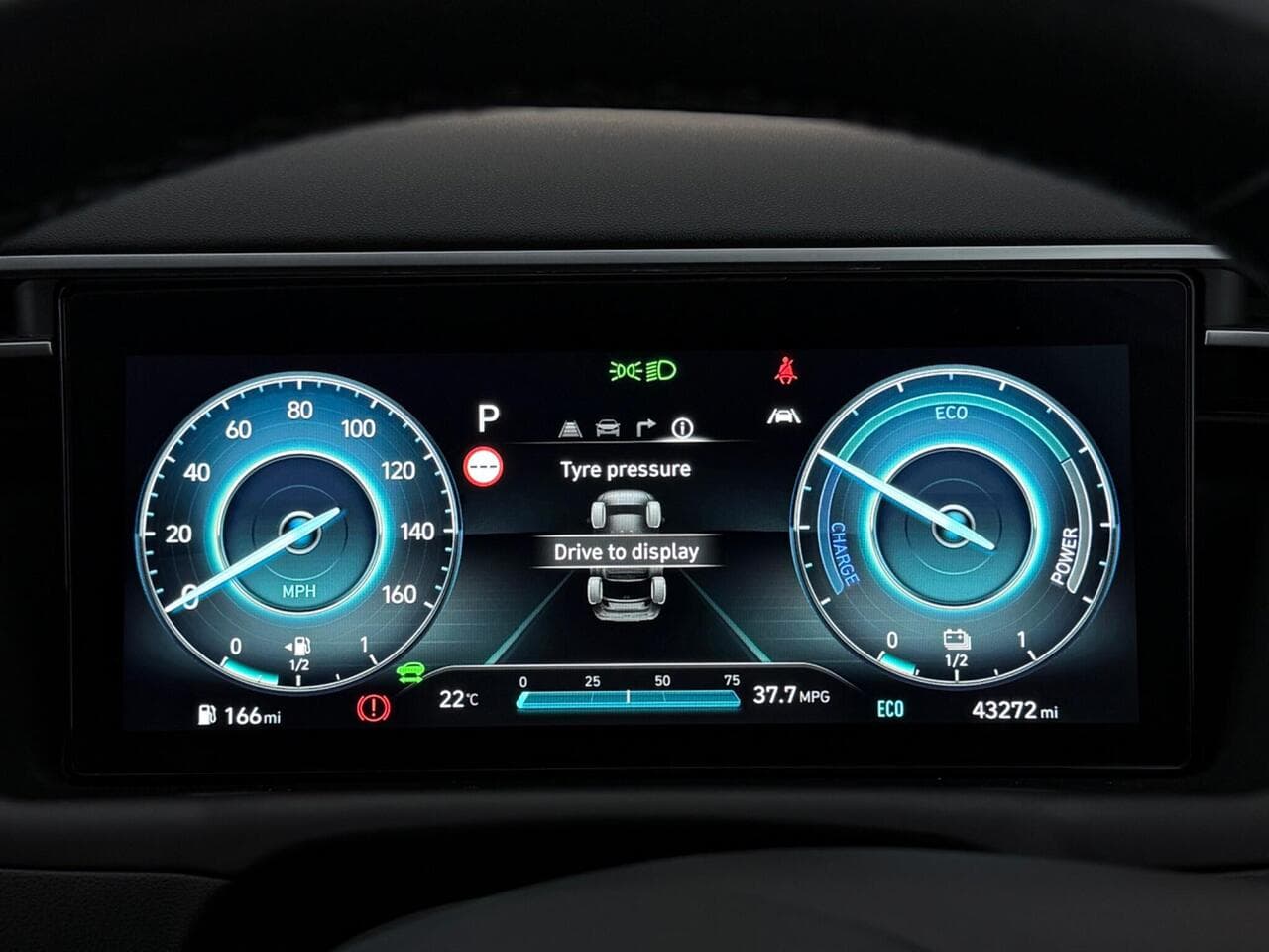 Hyundai TUCSON thumbnail Driver Instruments