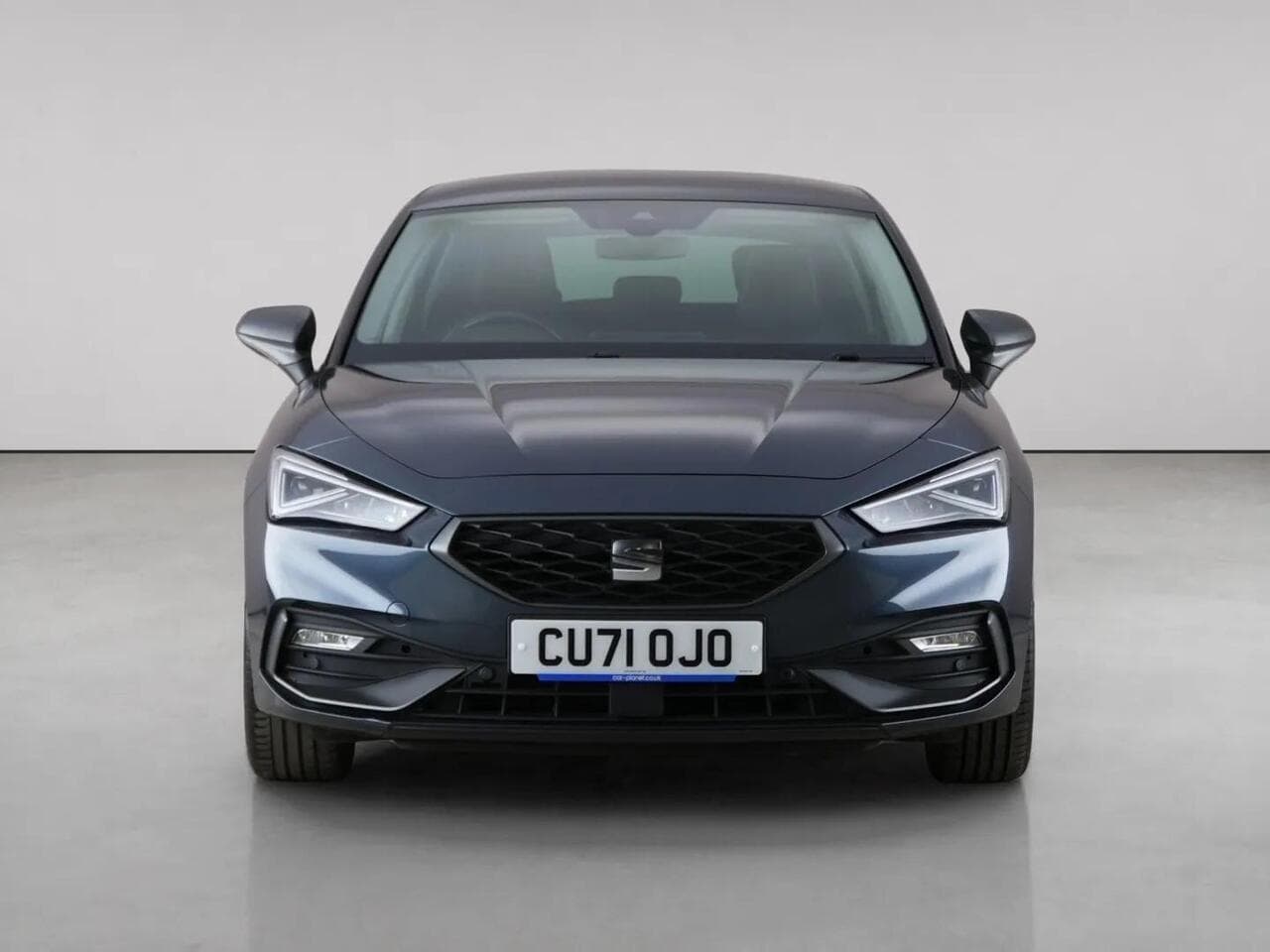 SEAT Leon thumbnail Front
