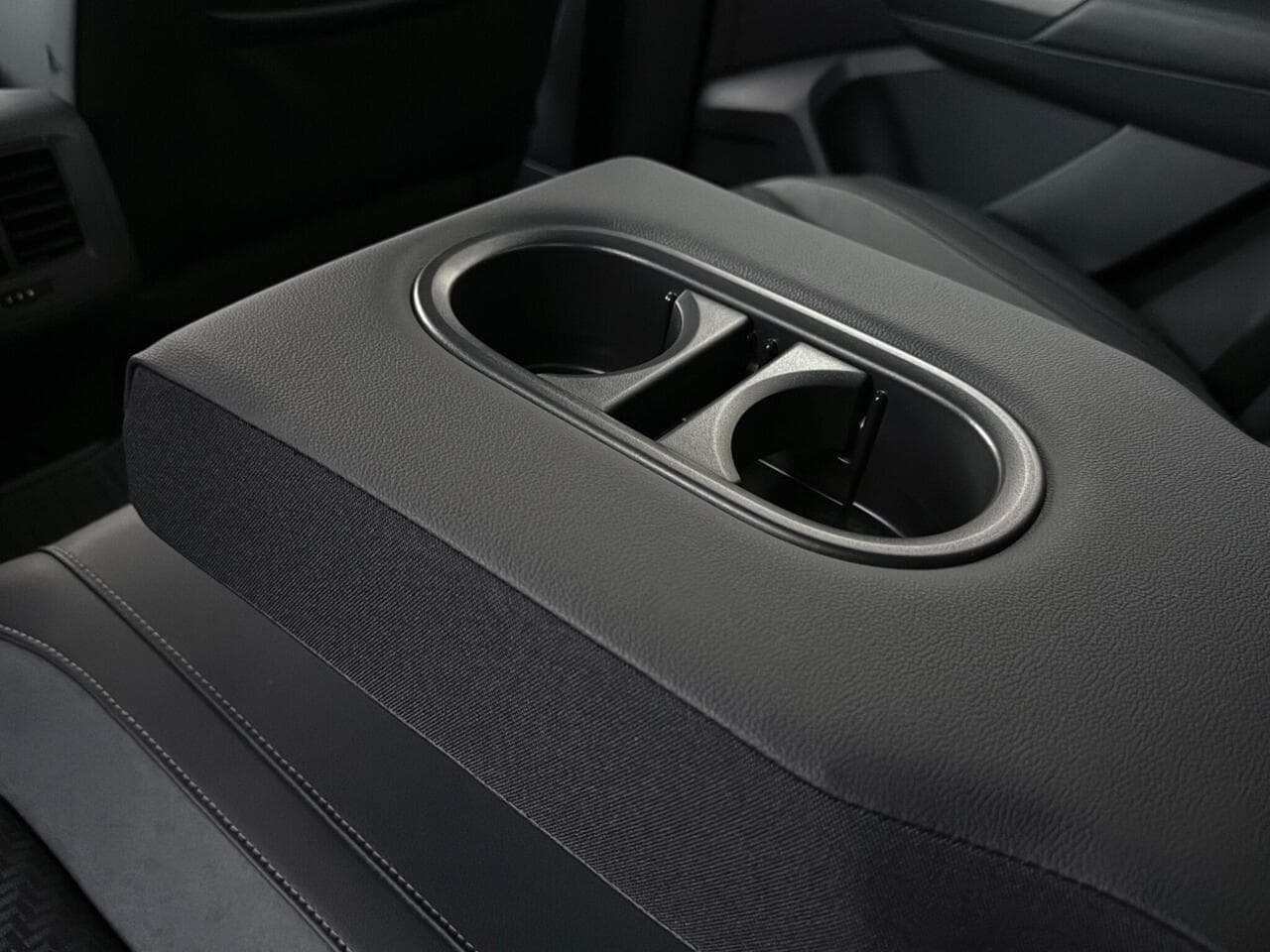 Volkswagen T-Roc thumbnail Misc Controls