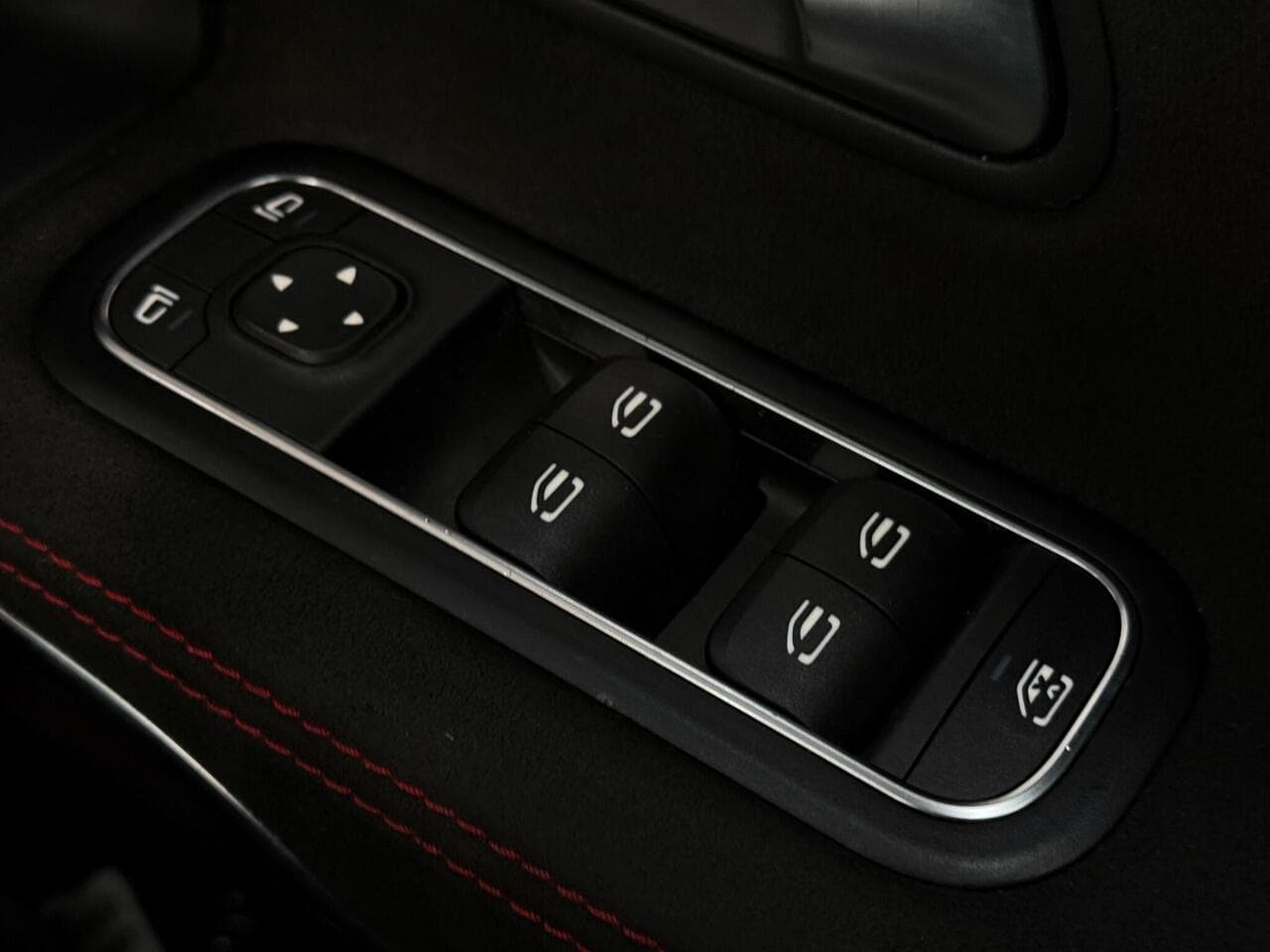 Mercedes-Benz A Class thumbnail Misc Controls