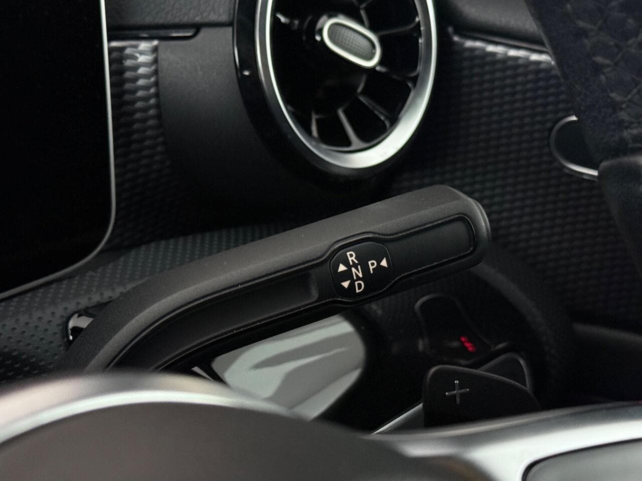 Mercedes-Benz A Class thumbnail Misc Controls
