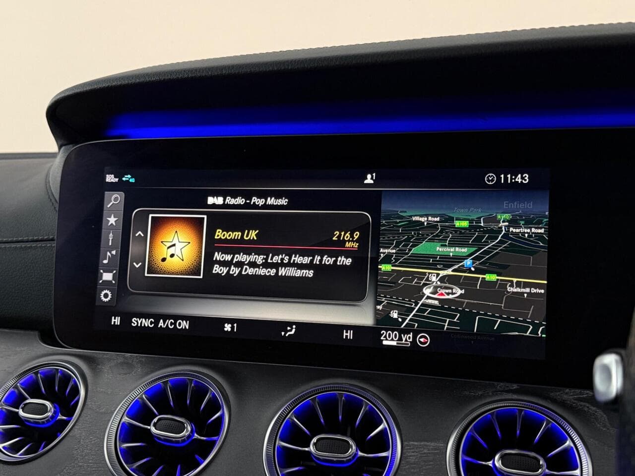 Mercedes-Benz CLS thumbnail Infotainment System