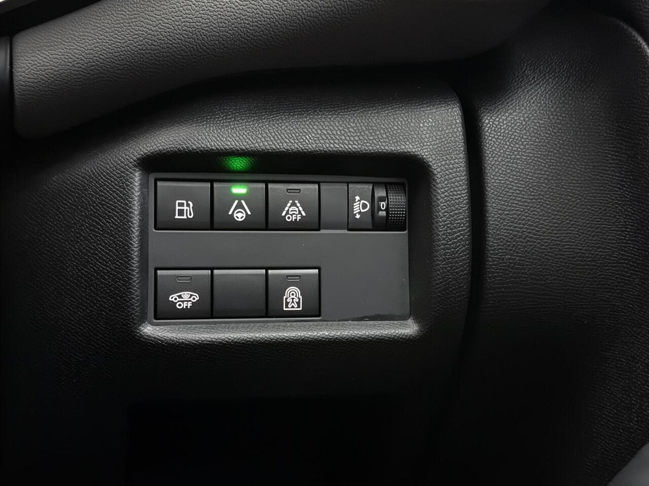 Citroen C5 Aircross thumbnail Misc Controls