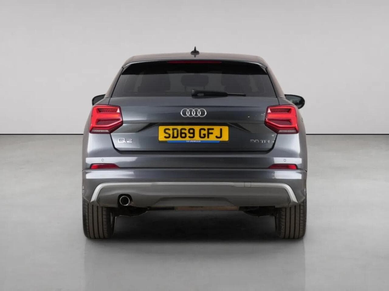 Audi Q2 thumbnail Rear