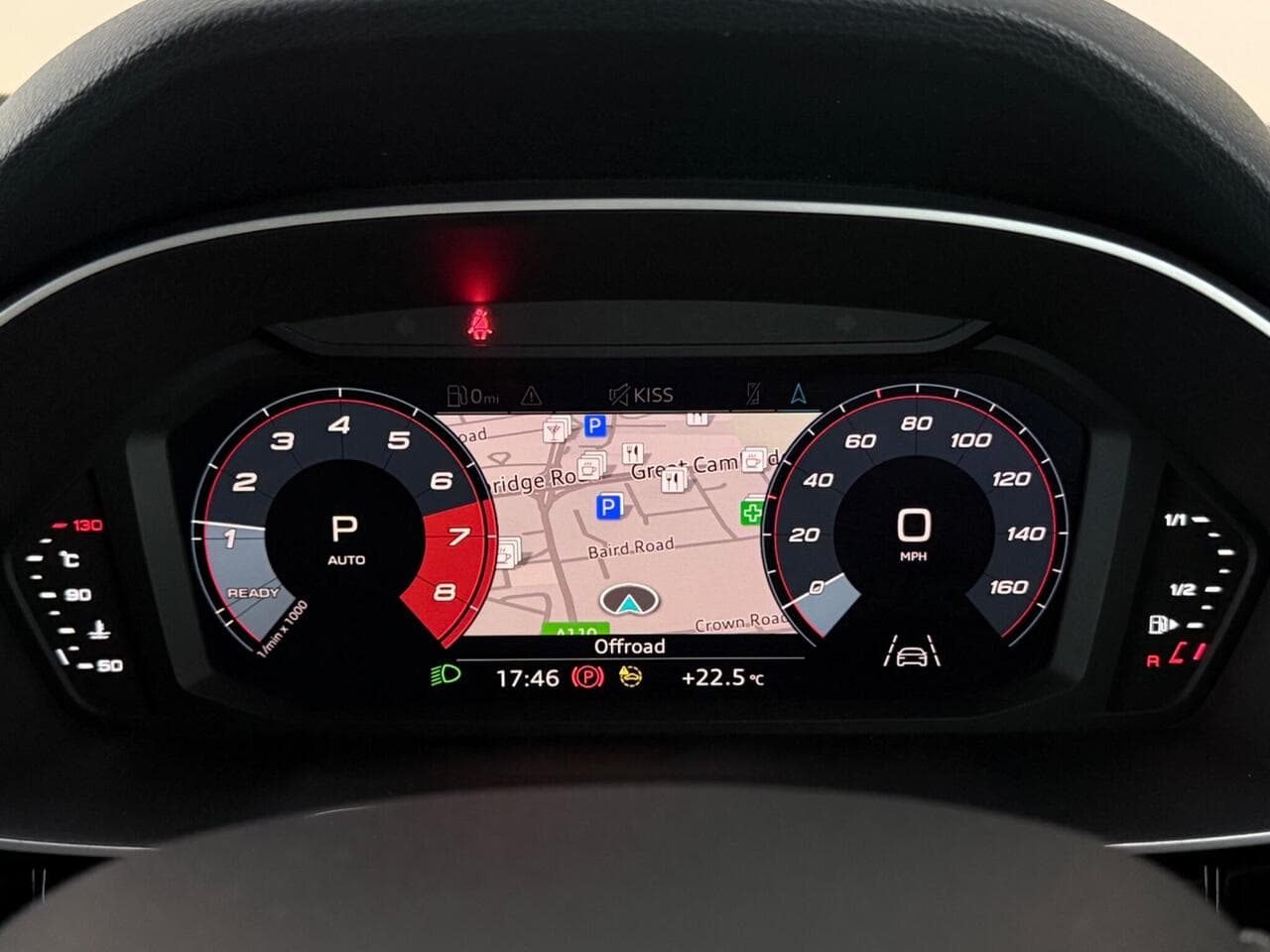 Audi Q3 thumbnail Driver Instruments
