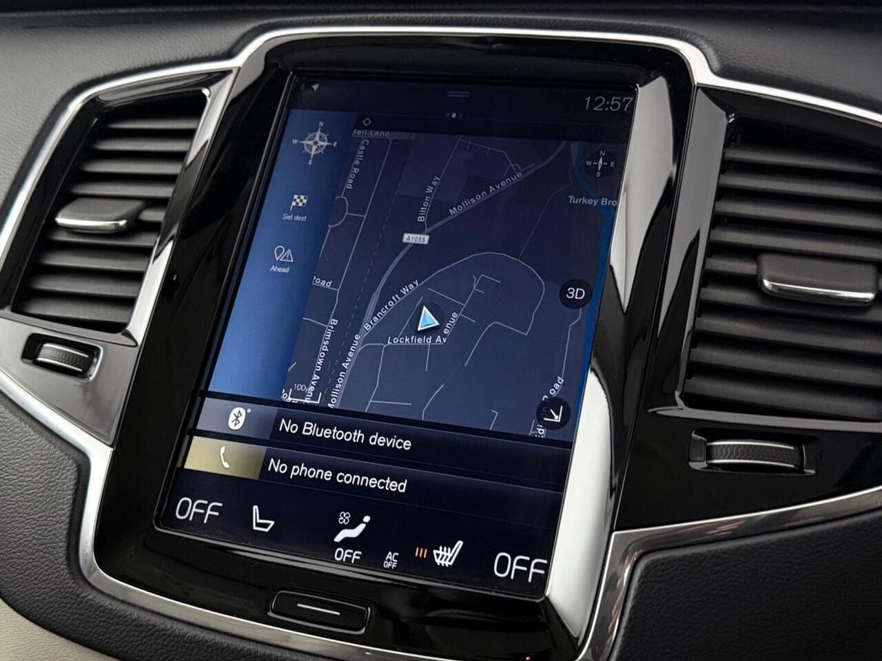 Volvo XC90 thumbnail Infotainment System