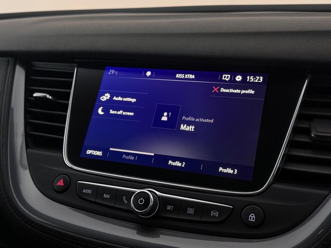 Vauxhall Grandland X thumbnail Infotainment System