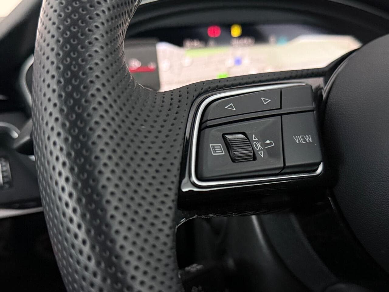Audi A4 Avant thumbnail Misc Controls