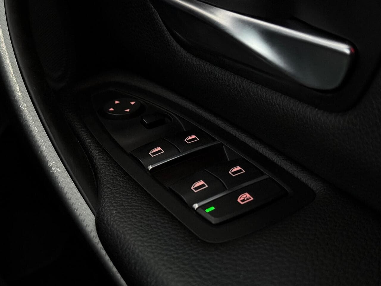 BMW 4 Series Gran Coupe thumbnail Misc Controls