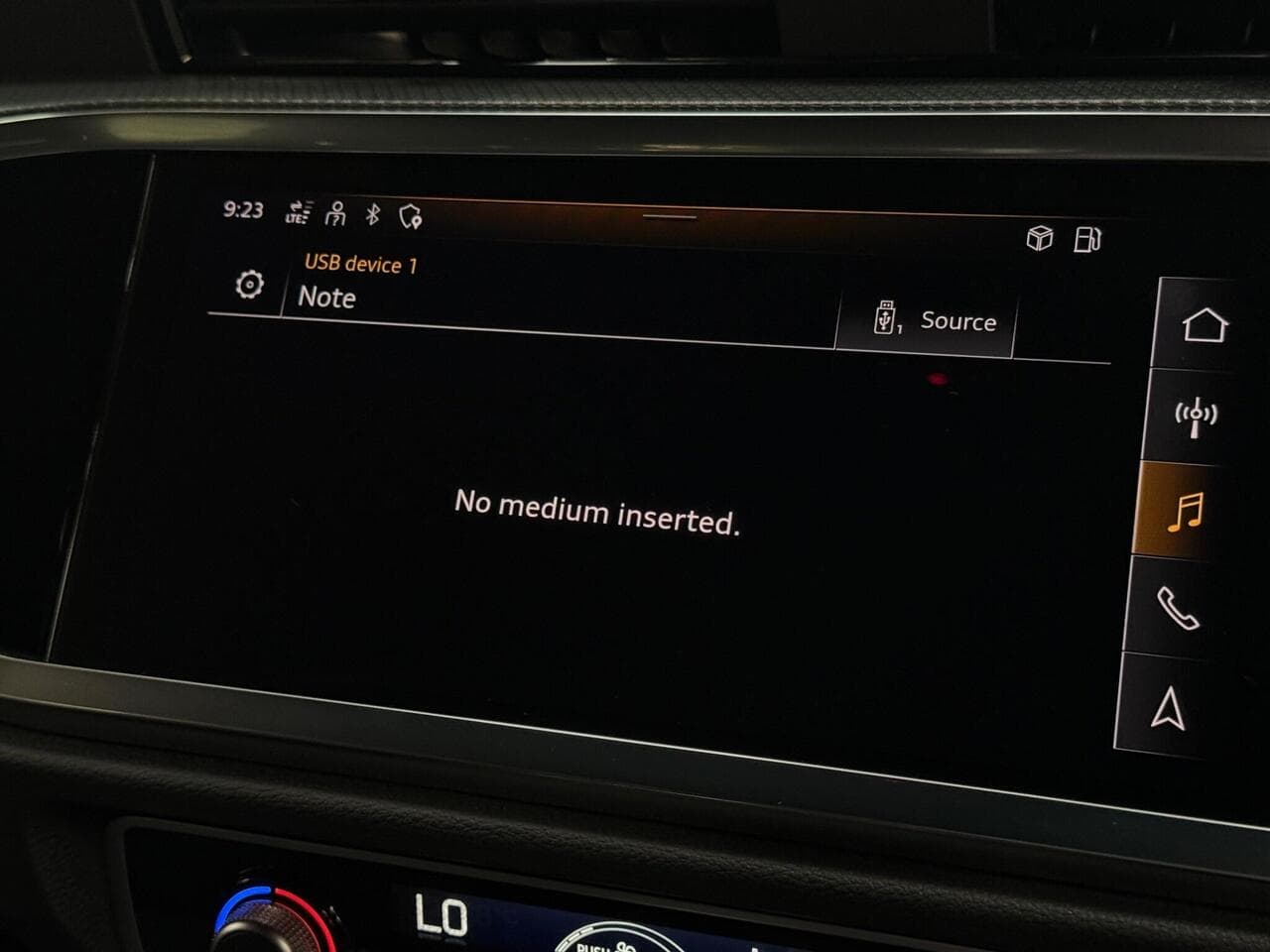 Audi Q3 thumbnail Infotainment System