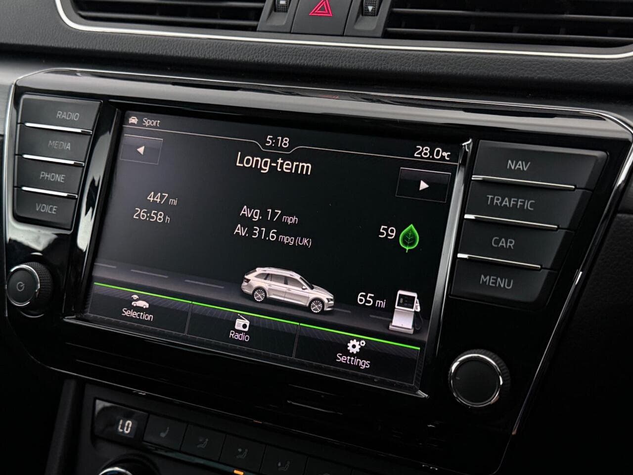 Skoda Superb thumbnail Infotainment System