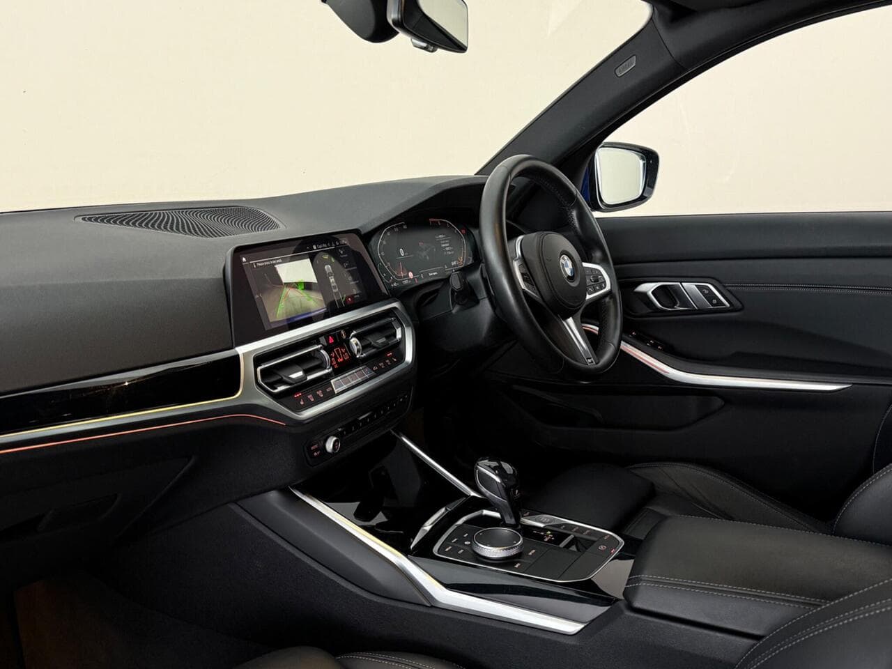 BMW 3 Series thumbnail Interior Front