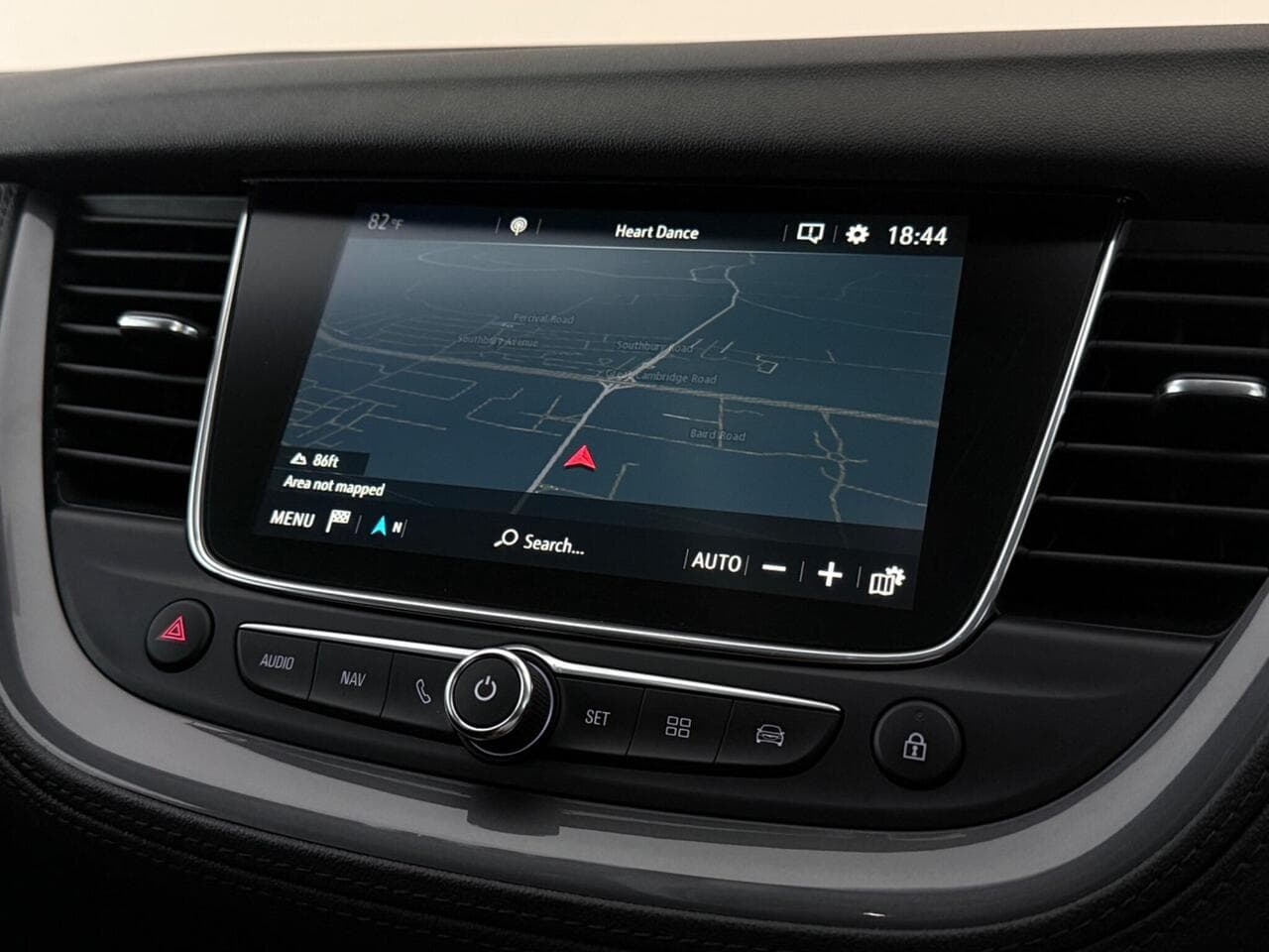 Vauxhall Grandland X thumbnail Infotainment System