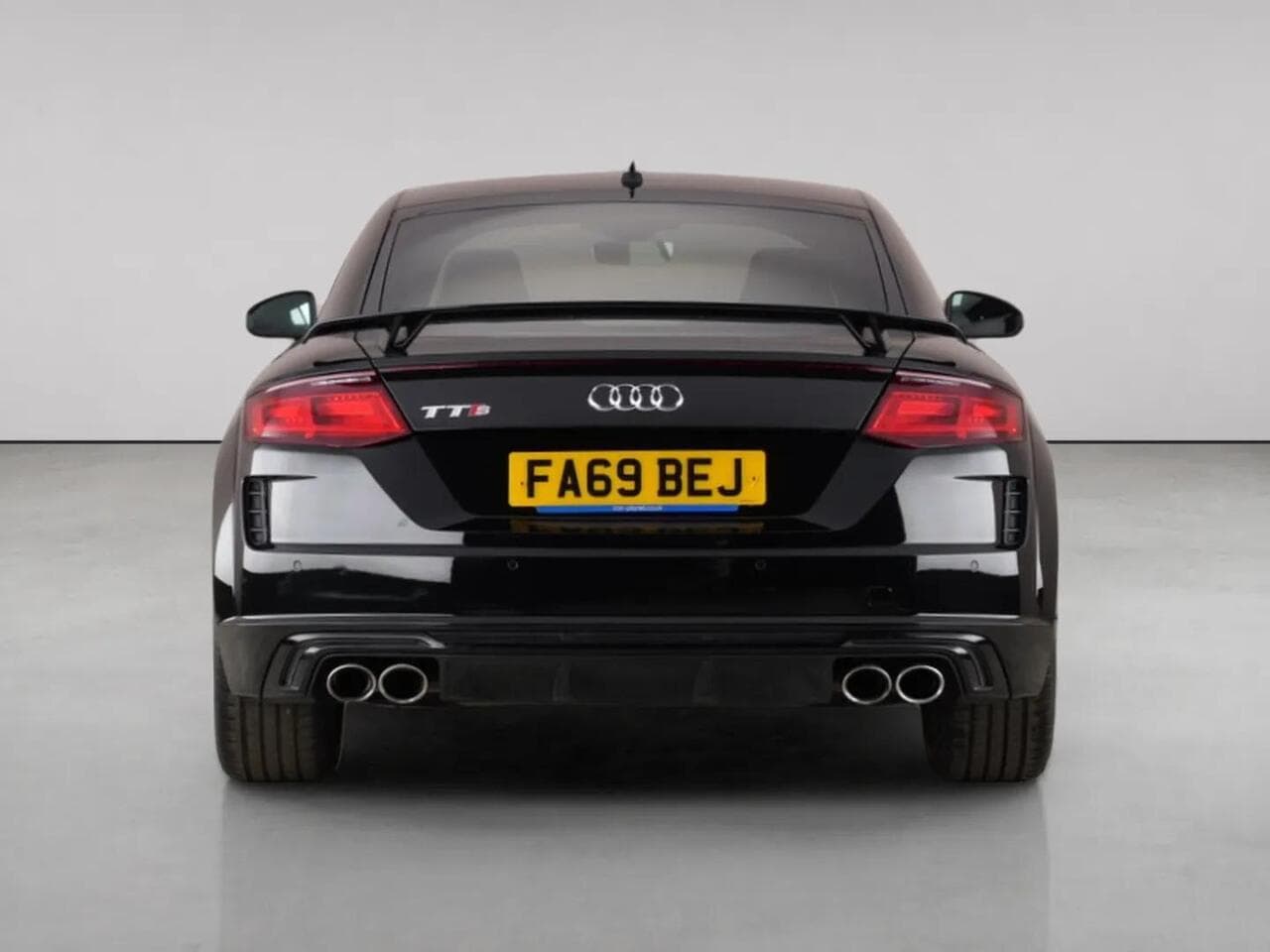 Audi TTS thumbnail Rear