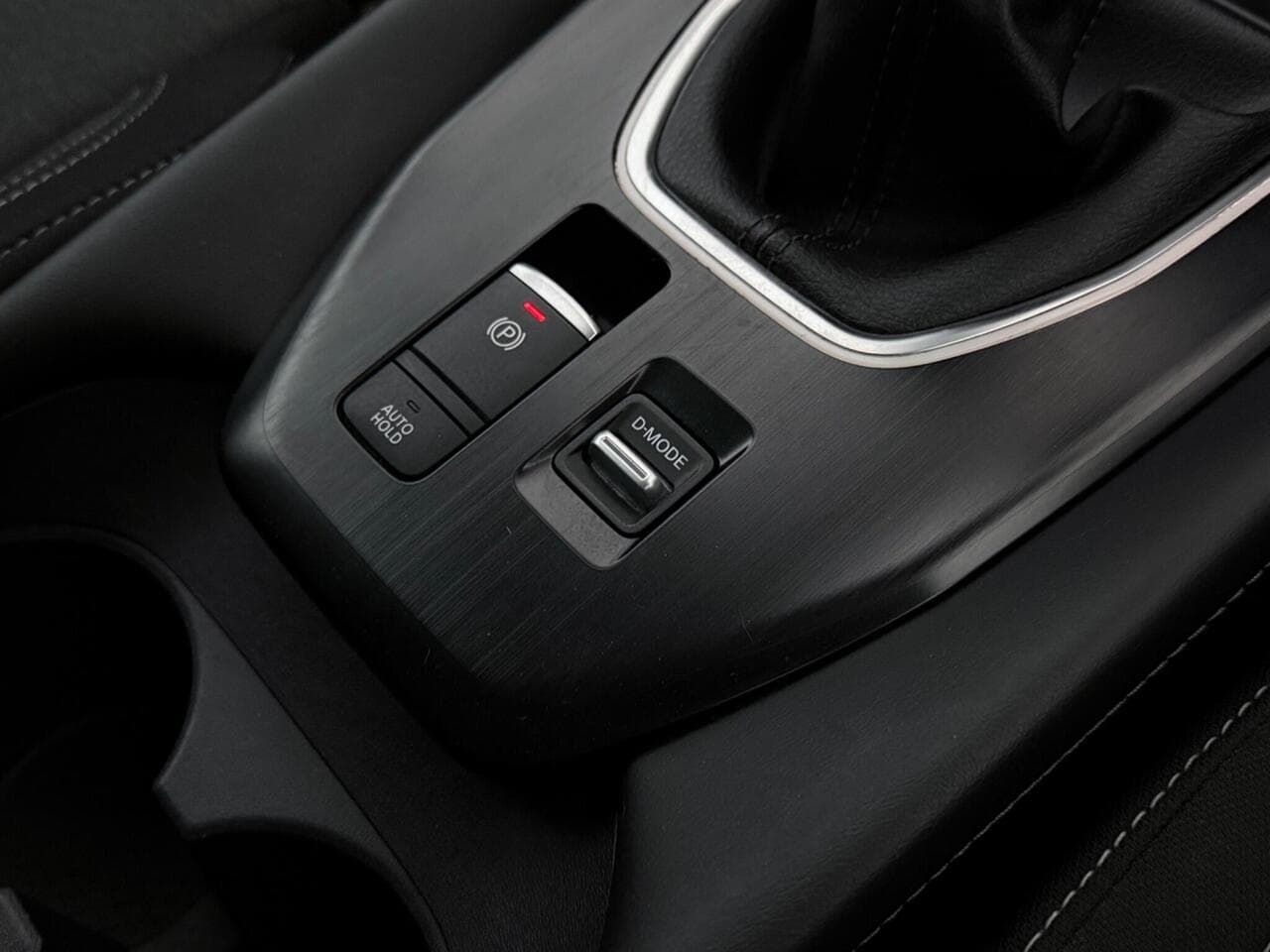 Nissan Qashqai thumbnail Misc Controls