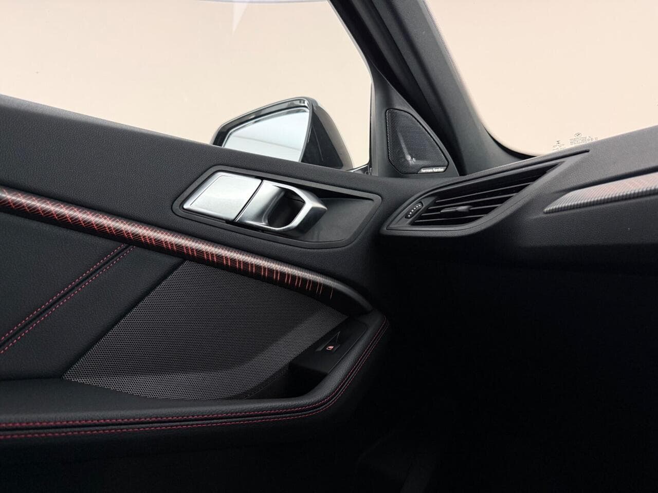 BMW 1 Series thumbnail Interior Front