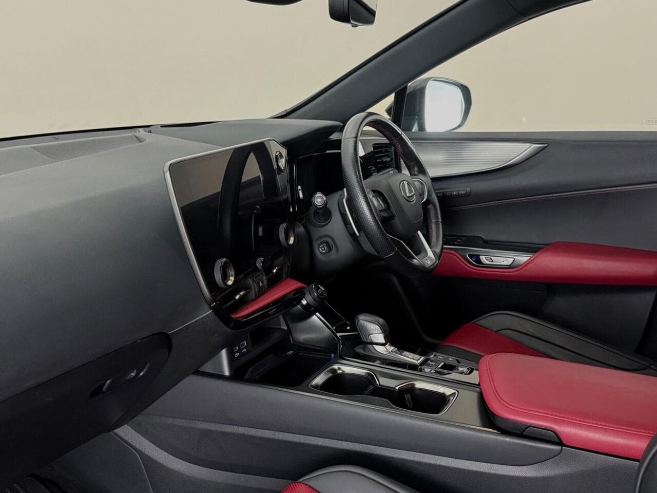 Lexus NX thumbnail Interior Front
