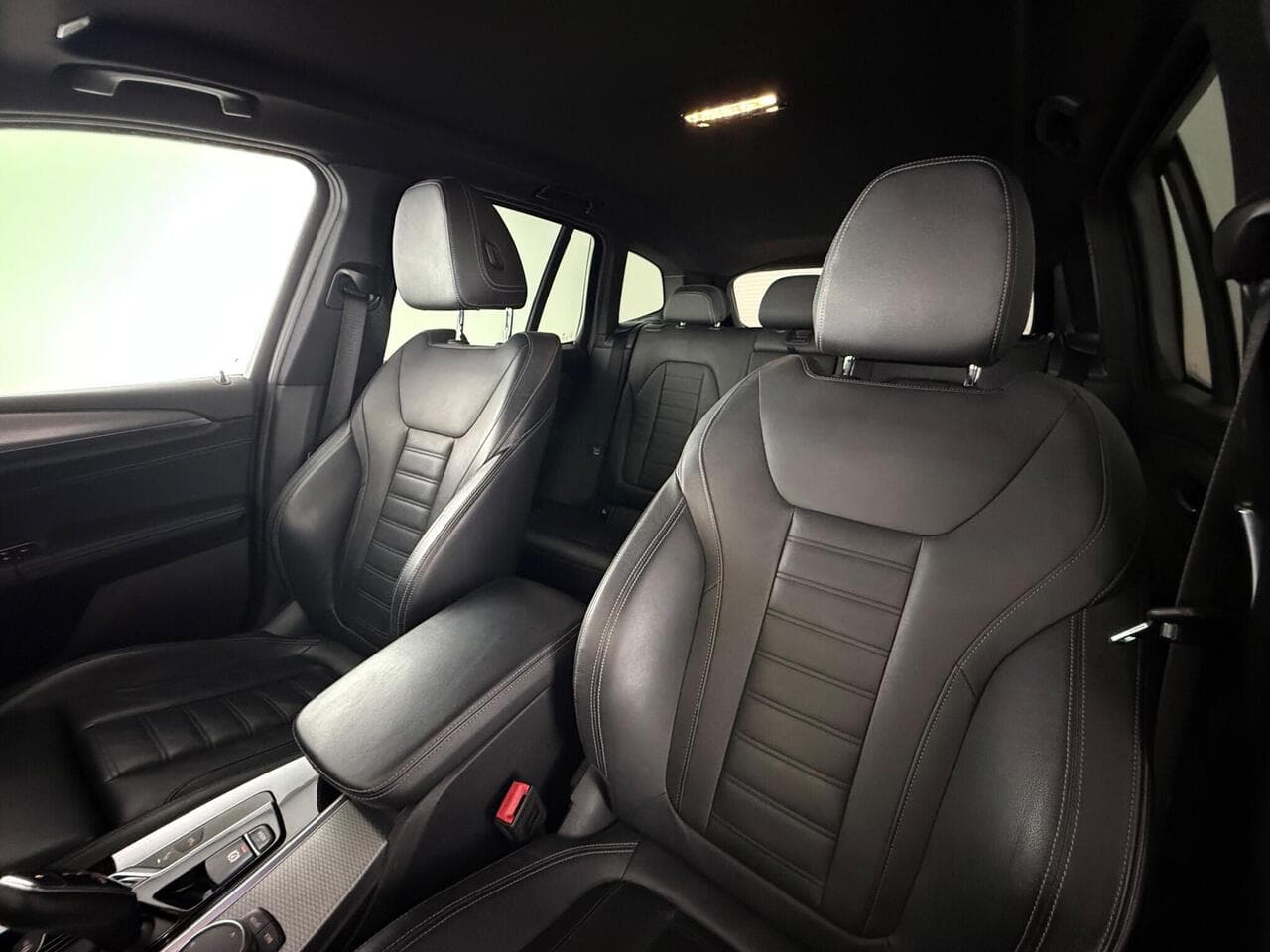 BMW X3 thumbnail Seat Front Passenger