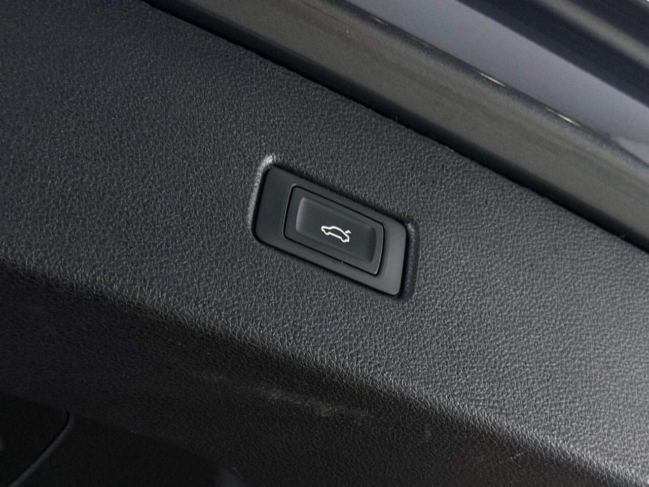 Audi Q5 thumbnail Misc Controls