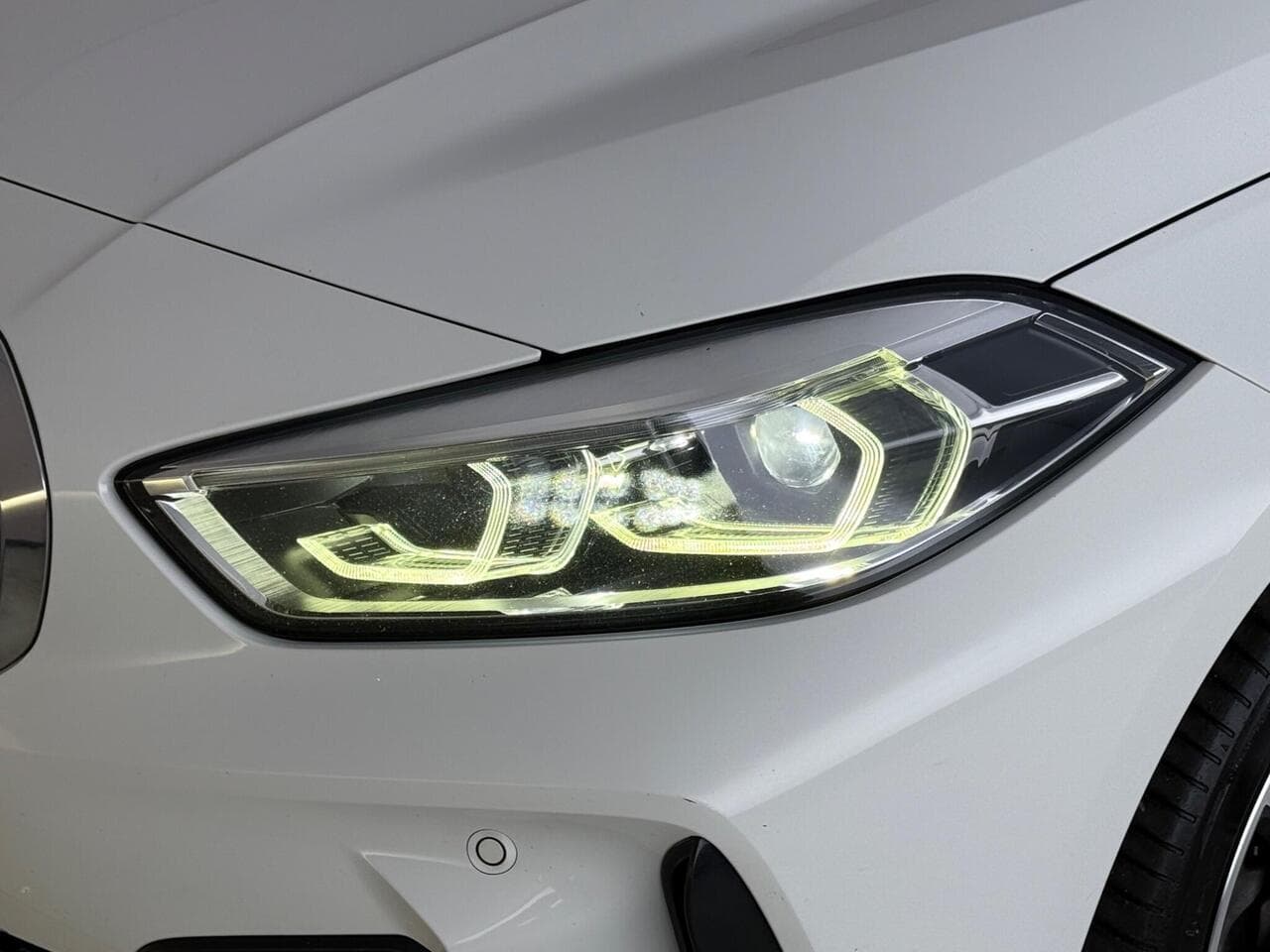 BMW 1 Series thumbnail Lights Front