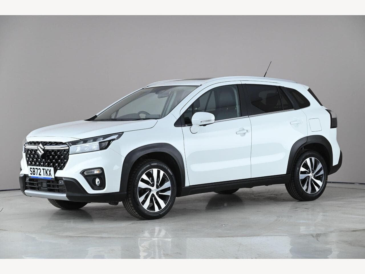 Suzuki S-Cross thumbnail Front Left