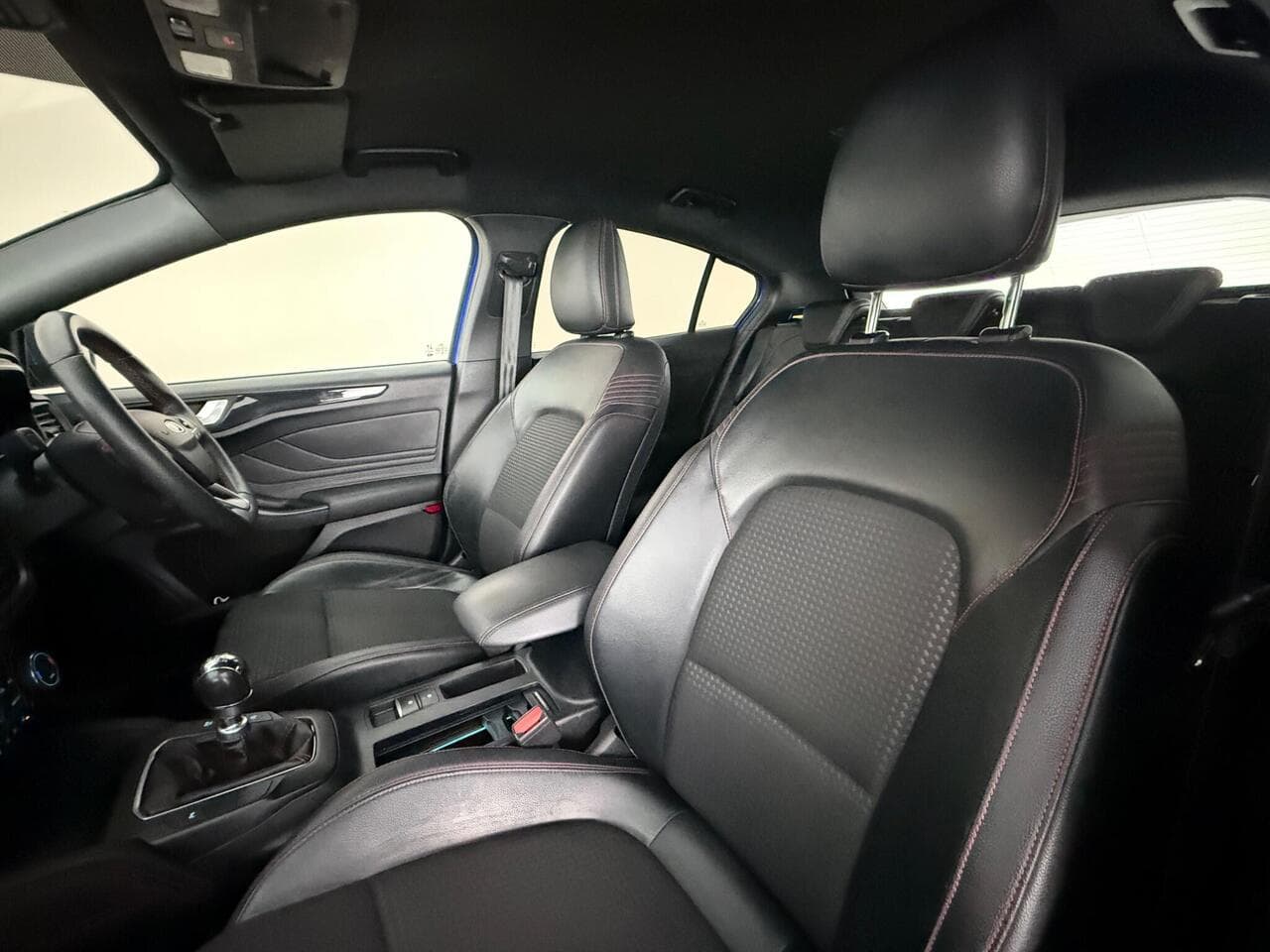 Ford Focus thumbnail Seat Front Passenger