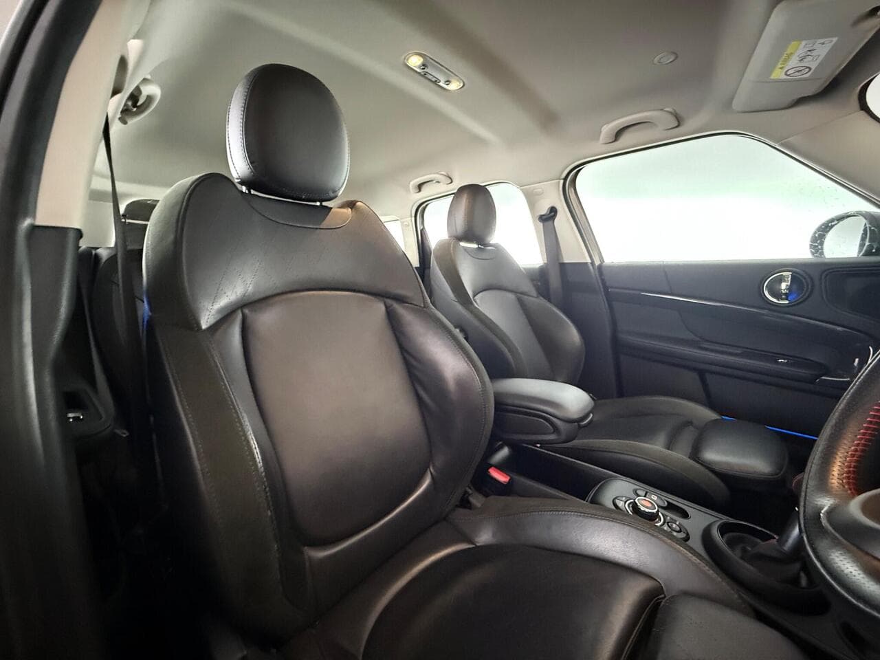 MINI Countryman thumbnail Seat Driver