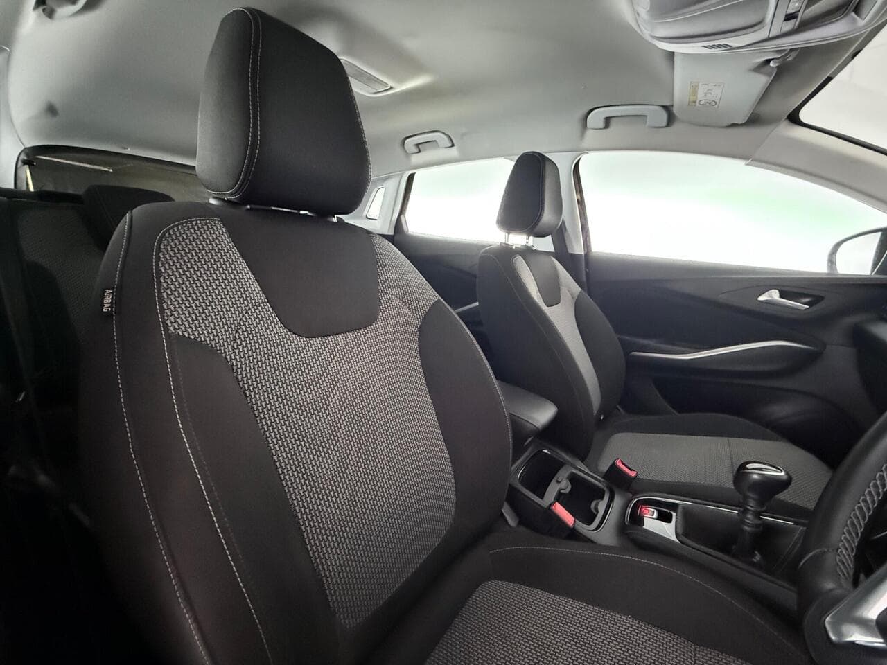 Vauxhall Grandland X thumbnail Seat Driver