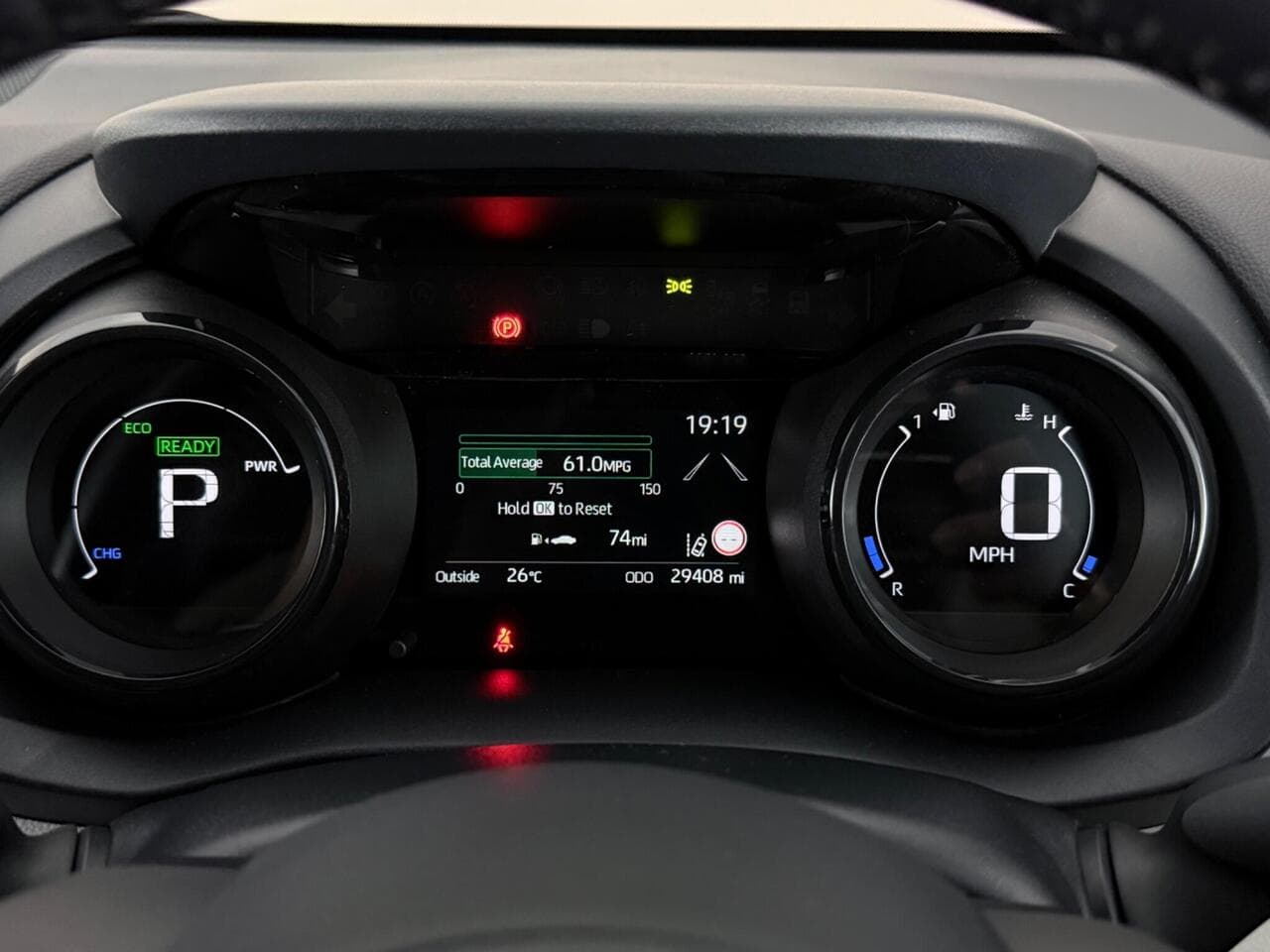Toyota Yaris thumbnail Driver Instruments