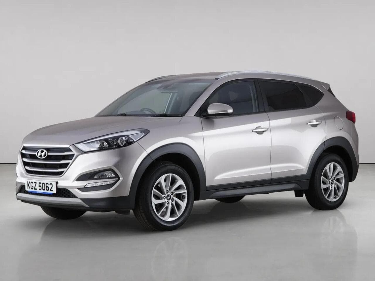 Hyundai TUCSON thumbnail Front Left