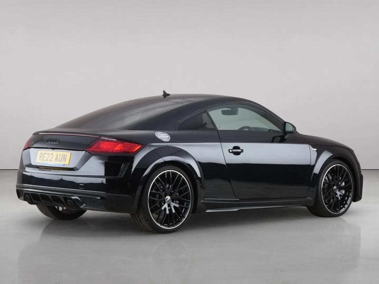 Audi TT thumbnail Rear Right