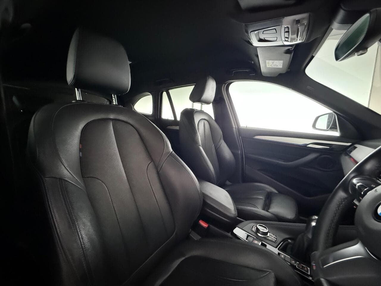 BMW X1 thumbnail Seat Driver