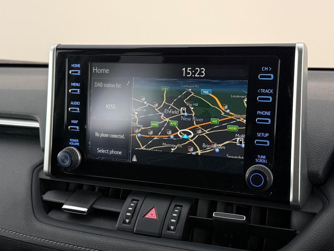 Toyota RAV4 thumbnail Infotainment System