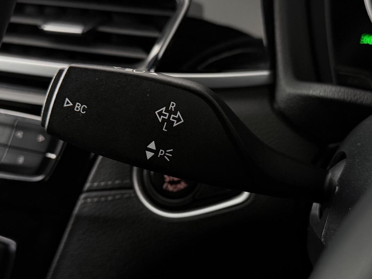 BMW X1 thumbnail Misc Controls