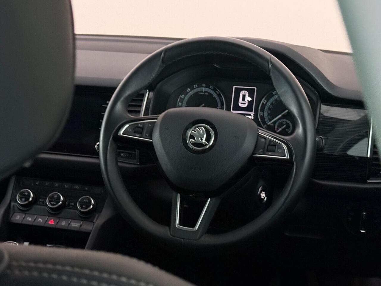 Skoda Kodiaq thumbnail Steering Wheel