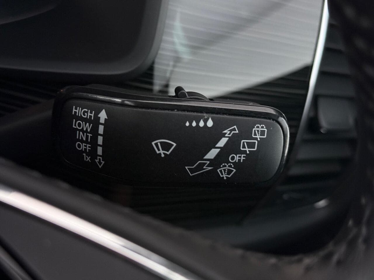 Skoda Kodiaq thumbnail Misc Controls