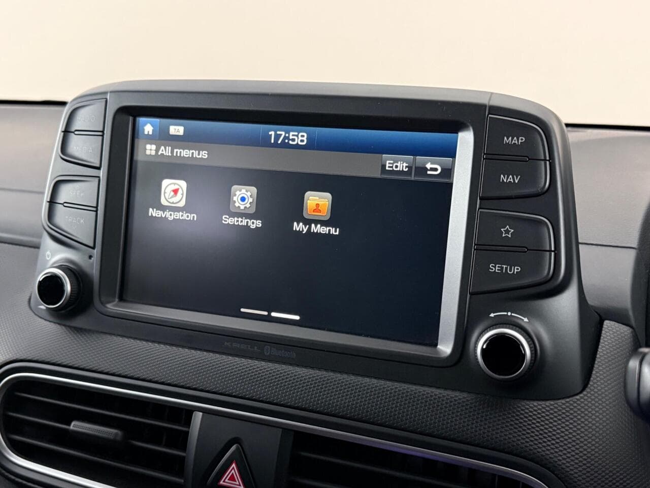 Hyundai KONA thumbnail Infotainment System