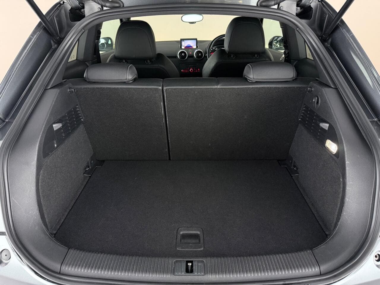 Audi A1 thumbnail Boot
