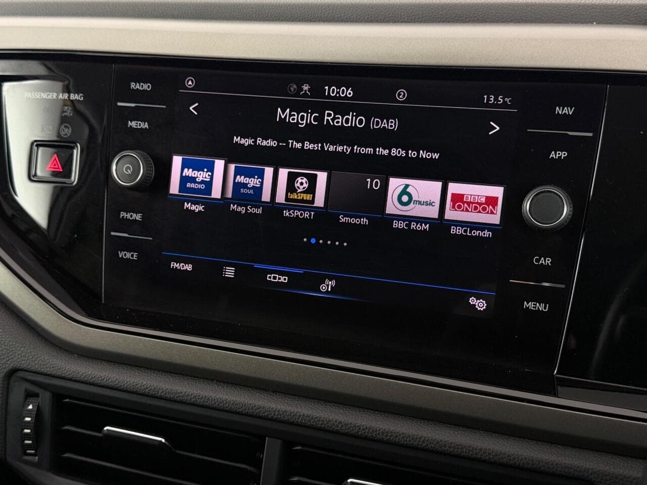 Volkswagen Polo thumbnail Infotainment System
